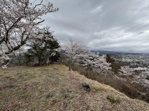 袴腰狼煙台